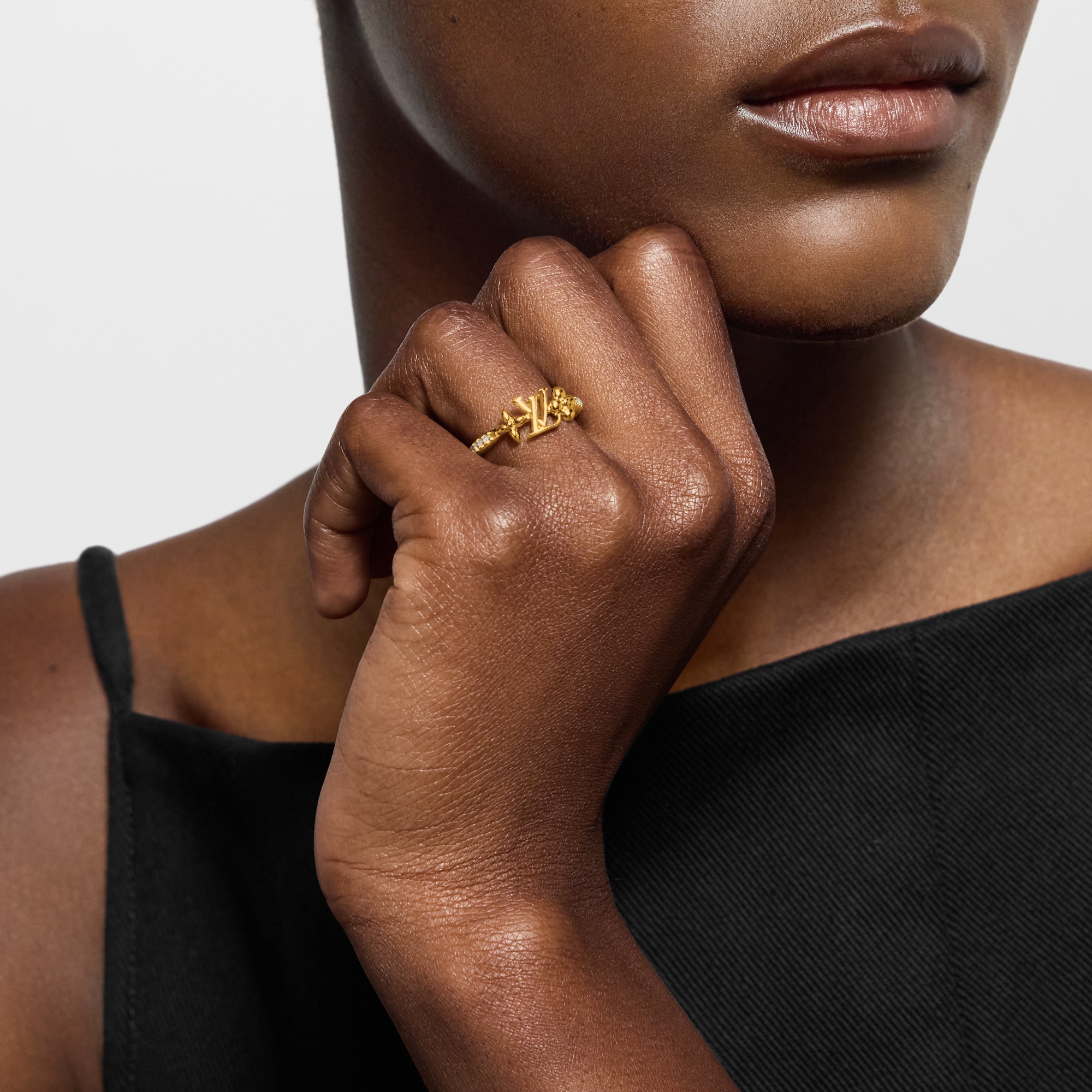 LOUIS VUITTON リングL Vアイコニック